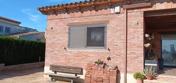 Chalet pareado en venta en L'Hospitalet de l'Infant