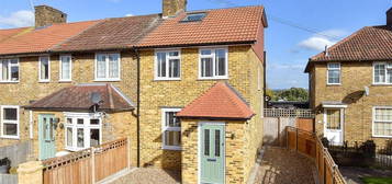 4 bed end terrace house for sale