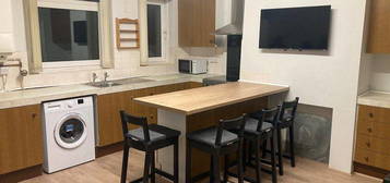 Room to rent in Scotchman Lane, Morley, Leeds LS27 0Bq,