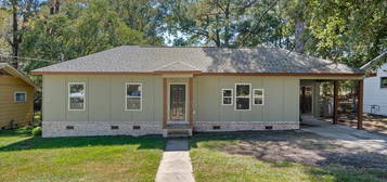 718 W  29th St, Laurel, MS 39440