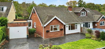 Bungalow for sale in Greenwood Road, Crowthorne, Berkshire RG45