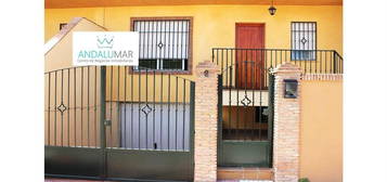 Casa adosada en venta en Chauchina