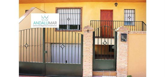 Casa adosada en venta en Chauchina