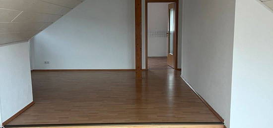 3 Zimmer Maisonette Wohnung in Bergisch Gladbach zu vermieten