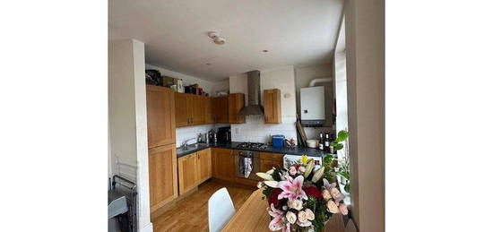 2 bed flat to rent