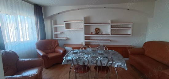 Apartament 3 camere, decomandat, zona Ivancea