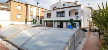 Chalet en Zubia (La)