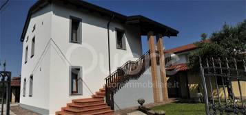 Villa bifamiliare via longarone 23, Cussignacco - Paparotti, Udine