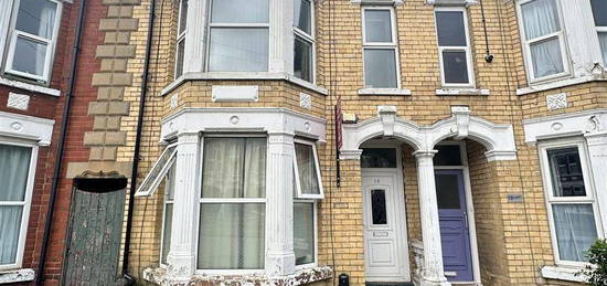 Property for sale in Cranbrook Avenue, Hull HU6