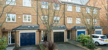 5 bedroom terraced house for sale