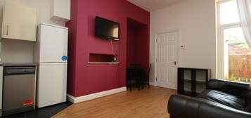 3 bedroom ground floor flat