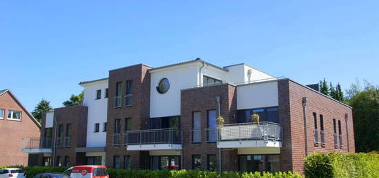 Moderne 2-Zimmer-Erdgeschosswohnung mit Terrasse und  Pantryküche