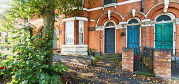 1 bedroom ground floor flat for sale