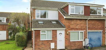 3 bedroom semi-detached house to rent