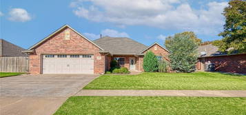 2205 Ez Go Dr, Weatherford, OK 73096