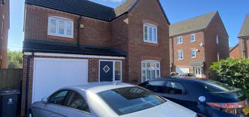 4 bedroom detached house