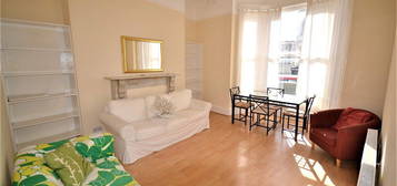 2 bed flat to rent