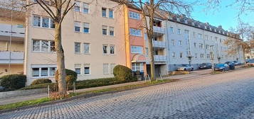 TR-Süd! Schöne 2 Zimmer, Küche, Bad Wohnung mit Balkon ab 01.02.2025