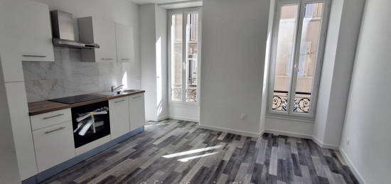 Appartement  à louer, 2 pièces, 1 chambre, 31 m²