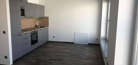 schöne helle Singlewohnung