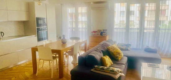 Appartement  à vendre, 3 pièces, 2 chambres, 82 m²