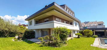 Großzügige Stadtvilla mit Pool & Sauna - nahe Naturpark Dobratsch und Altstadt Villach