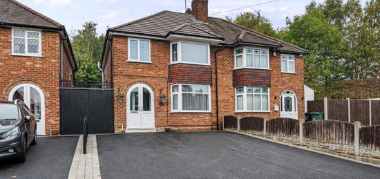 3 bedroom semi-detached house for sale