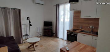 Vends joli studio meublé de 21,7 m²