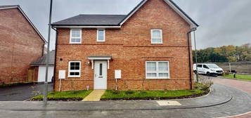 3 bedroom semi-detached house