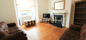 6 bedroom terraced house