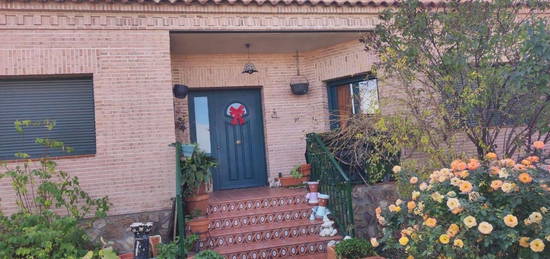 Casa o chalet independiente en venta en calle Ramírez Carrión