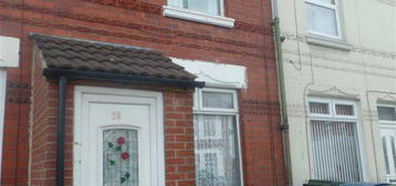 2 bedroom terraced house