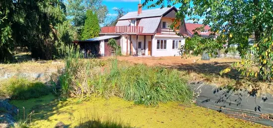 Rodinný dom s veľkým pozemkom v obci Veľké Držkovce na predaj