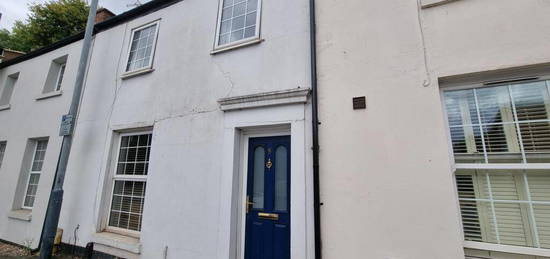 2 bedroom terraced house