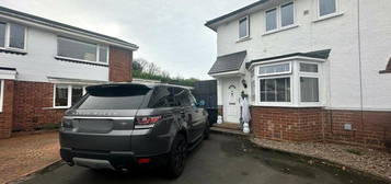 3 bedroom semi-detached house