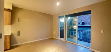 1280 SE Nehalem St Unit 202, Portland, OR 97202