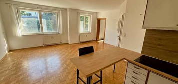 64m² große 3-Zimmer-Wohnung in absoluter Ruhelage mit kleinem Garten und zumietbarem Tiefgaragenplatz