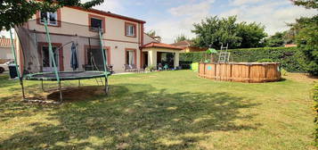 Maison  à vendre, 6 pièces, 4 chambres, 160 m²