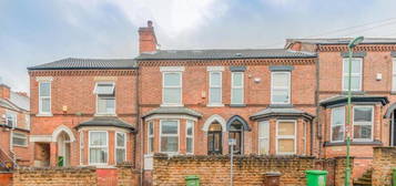 4 bedroom terraced house