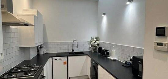 2 bedroom semi-detached house