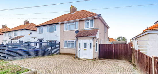 3 bed semi-detached house for sale