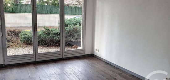 Location appartement 1 pièce 29 m²