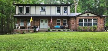24 Whippoorwill Pl, Beckley, WV 25801