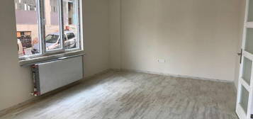 KAITHANE SULTAN SELM MAHALLESNDE 1+1 70M2 METROYA 8 DK