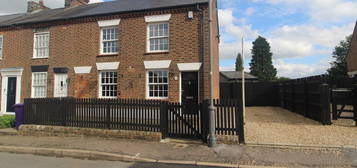 3 bed end terrace house to rent