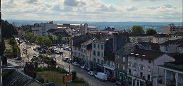 Début place des Carmes