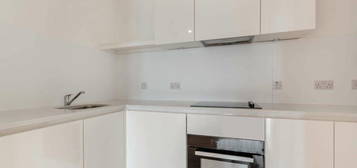 2 bed flat to rent