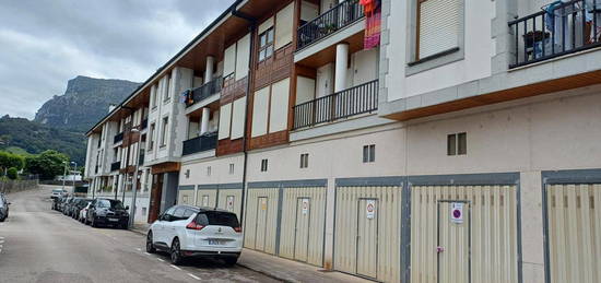 Piso en venta en Paseo Barón de Adzaneta, 14a, Ramales de la Victoria