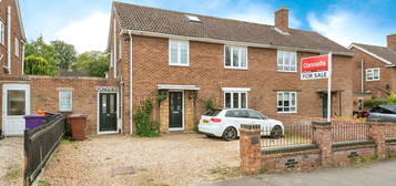 3 bed semi-detached house for sale