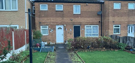 Terraced house to rent in Royal Close, Leeds LS10